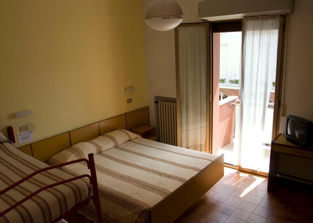 Hotel Villa Dei Fiori Bellaria-Igea Marina Buitenkant foto